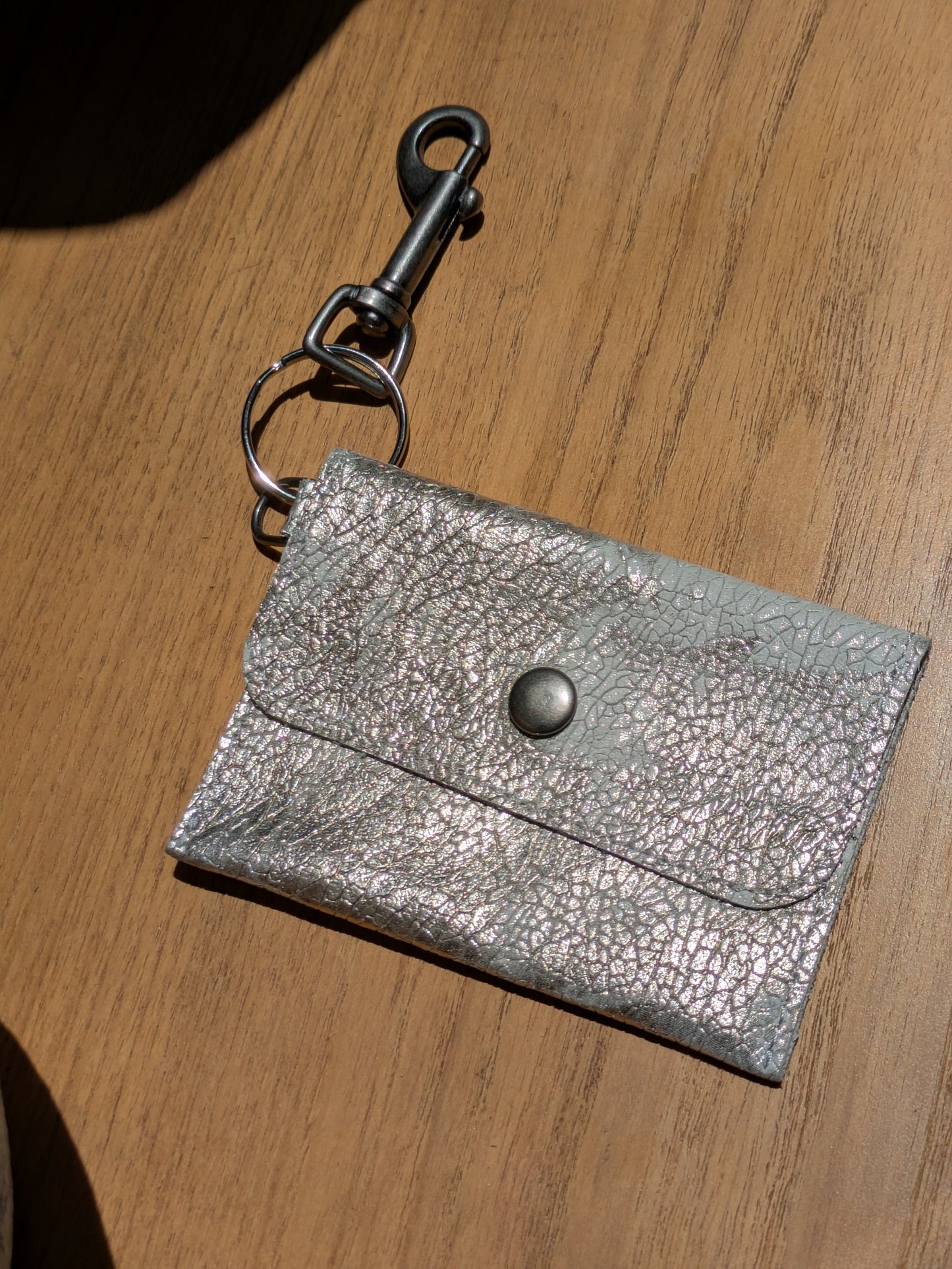 Kim White Keychain Wallet - Metallic