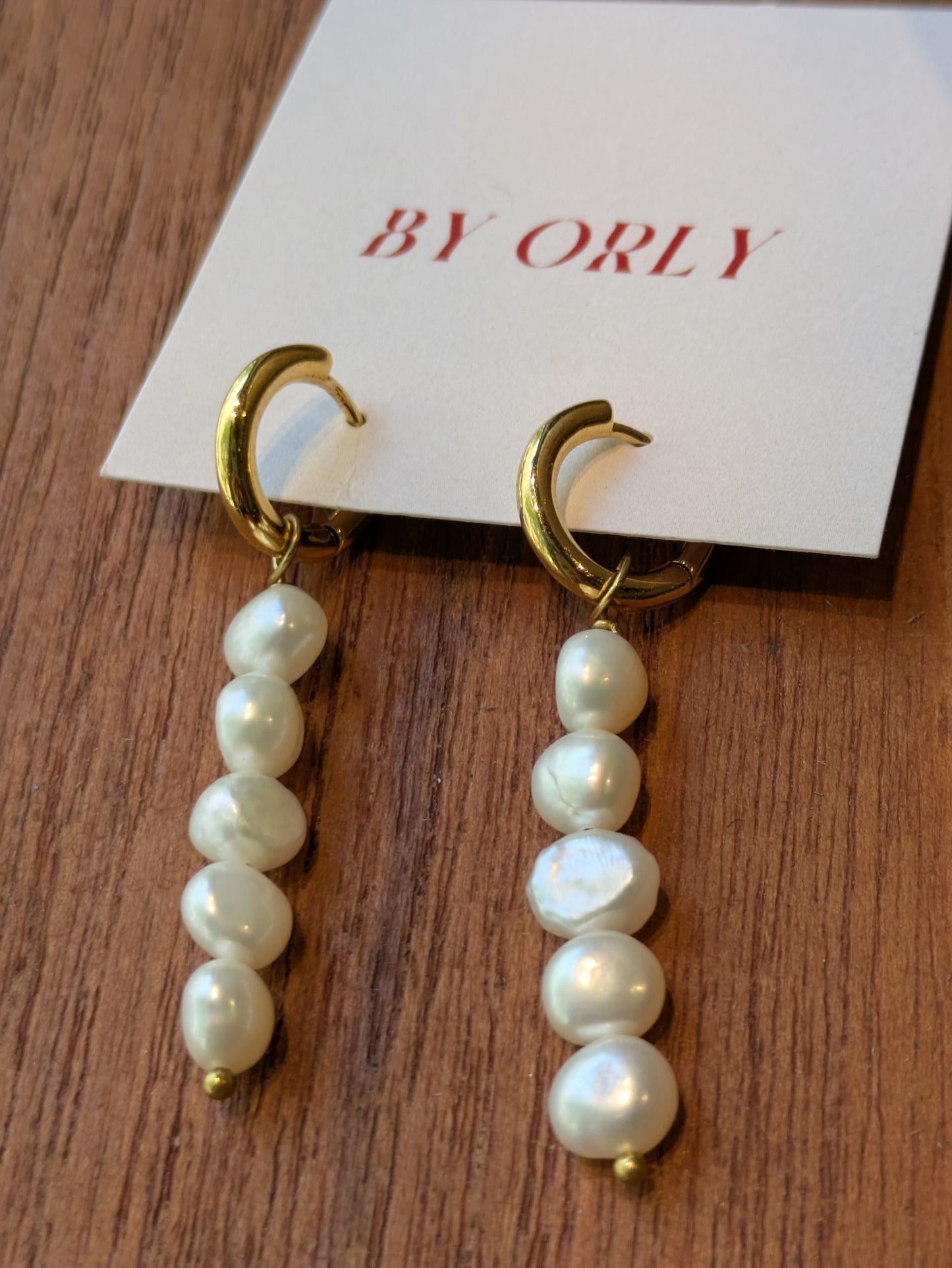 BY ORLY - Medium Pearls on Hoops
